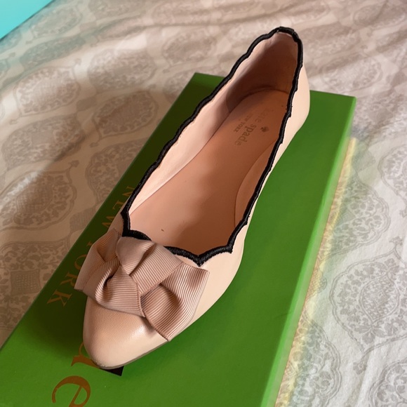 EUC kate spade nannette scalloped ballet flats 5.5 - Picture 3 of 7